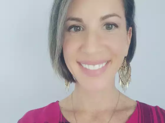 Shannon Myers - 健康与保健, 健康的生活方式, 整体健康, 能量疗愈, 健康饮食, 精神健康, 职业发展, 有意识的领导 